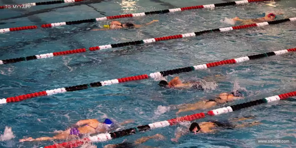 🎮 互动直播,弹幕狂欢,和百万球迷一起嗨翻全场!